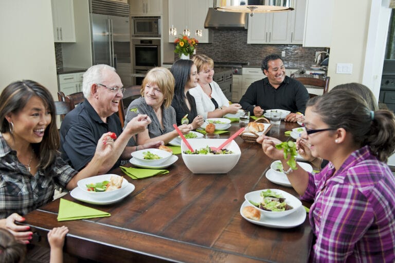 Navigating Get-Togethers With Your Family: Top 3 Tips